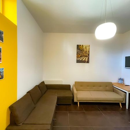 Apartament Cool Flat In The Heart Of Bucharest'S Fun And History Zewnętrze zdjęcie