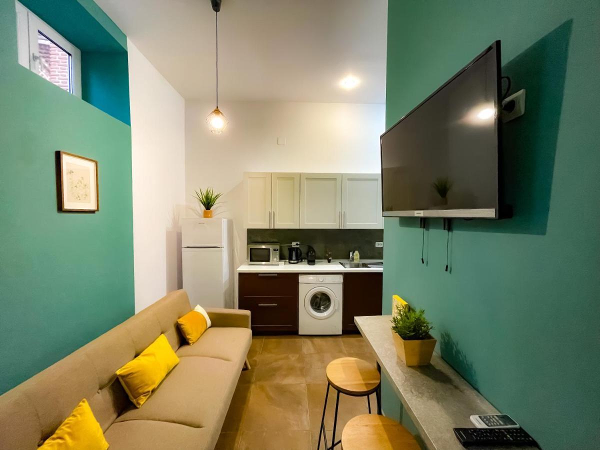 Apartament Cool Flat In The Heart Of Bucharest'S Fun And History Zewnętrze zdjęcie