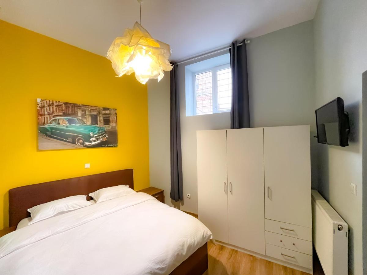 Apartament Cool Flat In The Heart Of Bucharest'S Fun And History Zewnętrze zdjęcie