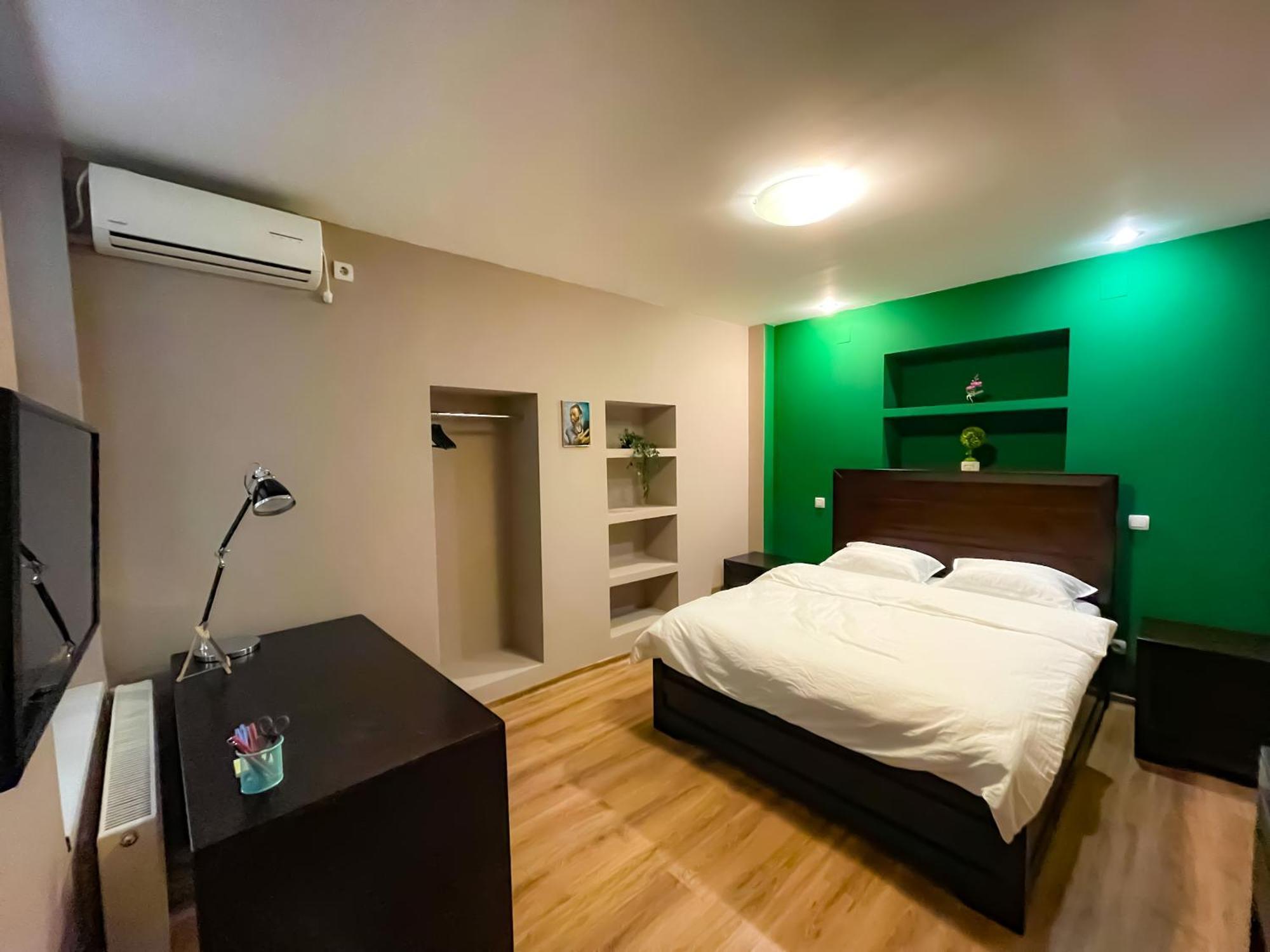 Apartament Cool Flat In The Heart Of Bucharest'S Fun And History Zewnętrze zdjęcie